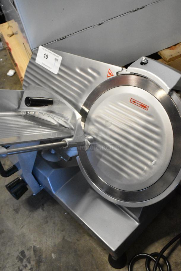BRAND NEW SCRATCH AND DENT! 2024 Backyard Pro 554SL112E Butcher Series 12" Manual Gravity Feed Meat Slicer. 120 Volts, 1 Phase. Tested and Working! - Image 3 of 6