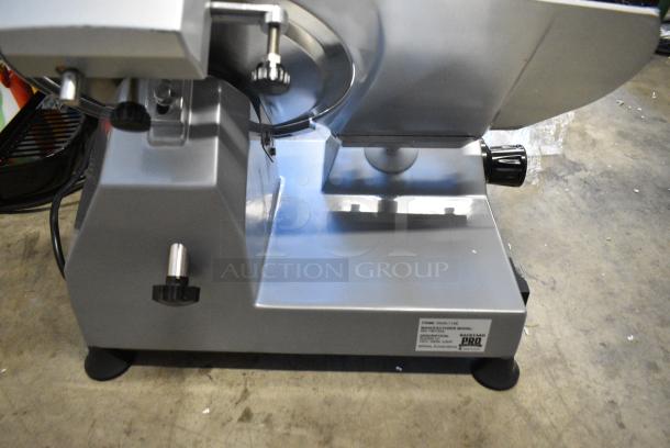 BRAND NEW SCRATCH AND DENT! 2024 Backyard Pro 554SL112E Butcher Series 12" Manual Gravity Feed Meat Slicer. 120 Volts, 1 Phase. Tested and Working! - Image 5 of 6