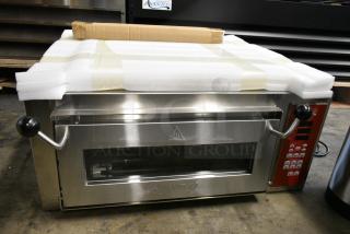 BRAND NEW SCRATCH AND DENT! Avantco 177DDPO18SA Stainless Steel Single 18" Deck Countertop Pizza / Bakery Oven with Digital Controls. 120 Volts, 1 Phase. Tested and Working!