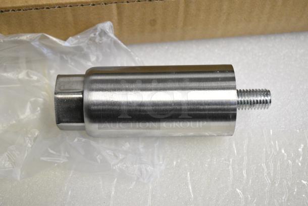 BRAND NEW SCRATCH AND DENT! Avantco 177DDPO18SA Stainless Steel Single 18" Deck Countertop Pizza / Bakery Oven with Digital Controls. 120 Volts, 1 Phase. Tested and Working! - Image 5 of 7