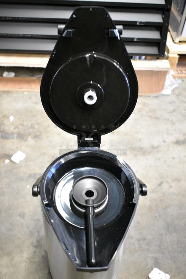 2 BRAND NEW SCRATCH AND DENT! Curtis SVAP-3800F-N Stainless Steel Air Pot. 2 Times Your Bid! - Image 5 of 8