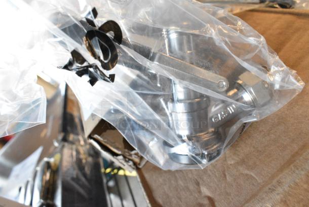 3 BRAND NEW SCRATCH AND DENT! Items Including Avantco 178COUPLER "D" System Beer Keg Coupler, Lodge Fajita Pan, 3 Times Your Bid! - Image 3 of 6