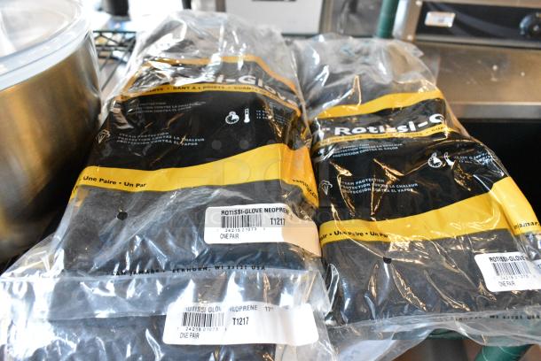 3 BRAND NEW SCRATCH AND DENT! 17" Rotisseri-Gloves. 3 Times Your Bid! - Image 3 of 3