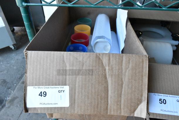 BRAND NEW SCRATCH AND DENT! Clear Poly Dispenser - Image 2 of 3