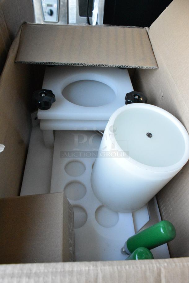 BRAND NEW SCRATCH AND DENT! 181BRGSL2 Garde XL 2" x 1/2" Slider / Burger Press - 1000 Sliders/Hour - Image 3 of 6