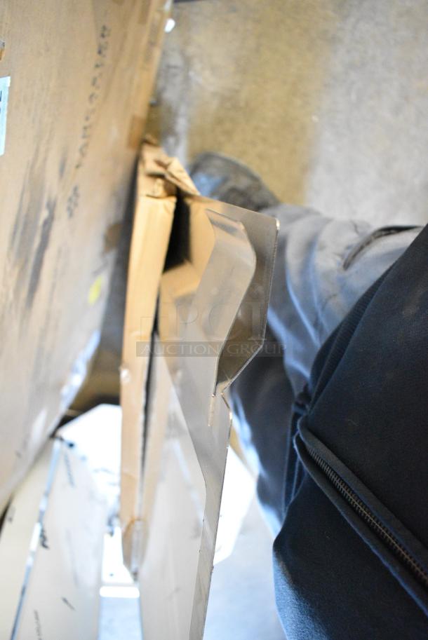 BRAND NEW SCRATCH AND DENT! Assure 190FG1820 Universal 18 Gauge Stainless Steel Splash Guard for Deep Fryers - 20 1/2" x 18" - Image 6 of 6