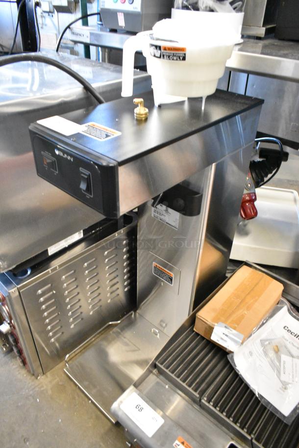 BRAND NEW SCRATCH AND DENT! 2024 Bunn TB3Q Stainless Steel Commercial Countertop 3 Gallon Iced Tea Brewer with Quickbrew. 120 Volts, 1 Phase. - Image 2 of 8