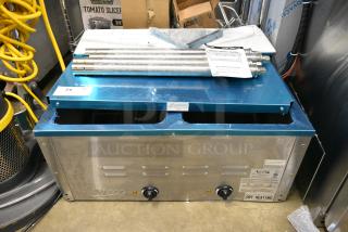 BRAND NEW SCRATCH AND DENT! 2024 Avantco 177STE2S Stainless Steel Two Pan Open Well Electric Steam Table with Undershelf. 120 Volts, 1 Phase.