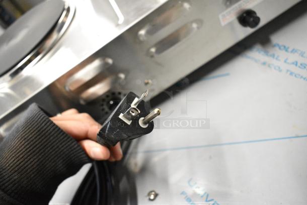 BRAND NEW SCRATCH AND DENT! Avantco 177EB202SBSA Stainless Steel Double Burner Solid Top Stainless Steel Portable Electric Side-by-Side Hot Plate. 120 Volts, 1 Phase. - Image 3 of 3