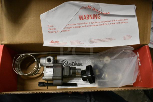BRAND NEW SCRATCH AND DENT! Robertshaw Industries 4350-027 Gas Oven Thermostat Kit, 250-550 Degrees Fahrenheit, 48" Capillary - Image 1 of 3