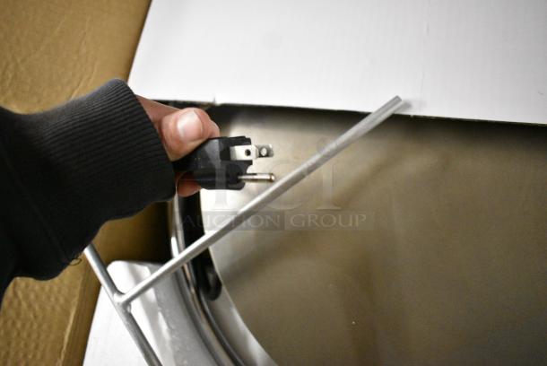 BRAND NEW SCRATCH AND DENT! 2024 Carnival King 382CMPT16A Stainless Steel 16" Round Portable Steel Crepe Maker. 120 Votls, 1 Phase. - Image 4 of 8