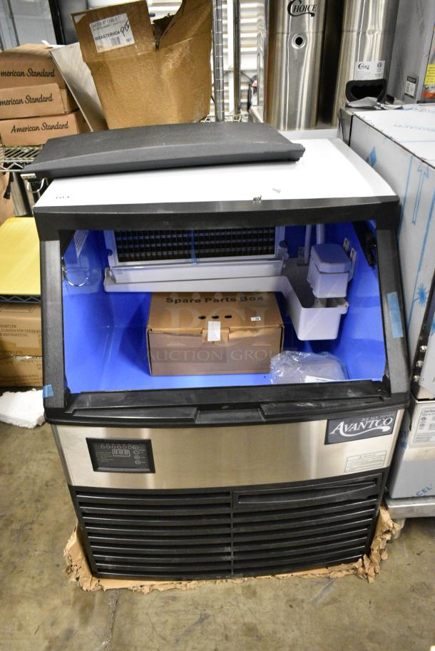 BRAND NEW SCRATCH AND DENT! Avantco 194UCH280A Stainless Steel Undercounter Half Cube Ice Machine - 299 lb. - Image 2 of 9