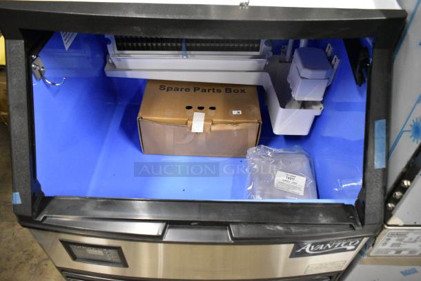 BRAND NEW SCRATCH AND DENT! Avantco 194UCH280A Stainless Steel Undercounter Half Cube Ice Machine - 299 lb. - Image 3 of 9