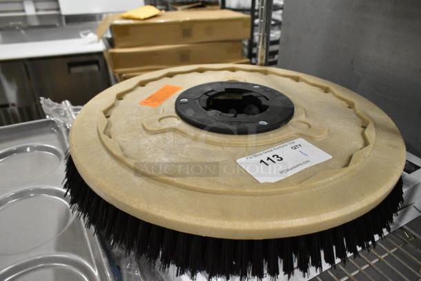 BRAND NEW SCRATCH AND DENT! Tru Fit NP-9200 Floor Cleaning Brush - Image 2 of 3