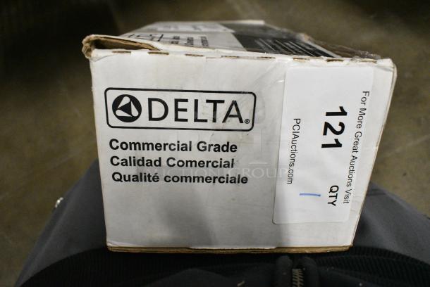 BRAND NEW SCRATCH AND DENT! 26A590TFLGHGMHDF Delta Faucet 590-TFLGHGMHDF Deck Mount Electronic Lavatory Touchless Faucet with Vandal-Resistant 0.5 GPM Aerator and H2Optics Technology - Image 2 of 9