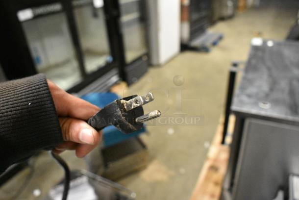 BRAND NEW SCRATCH AND DENT! Galaxy 177GRBD3G1 Single 3 Gallon Bowl Refrigerated Beverage Dispenser. 120 Volts, 1 Phase. Tested and Powers On But Does Not Get Cold - Image 3 of 4