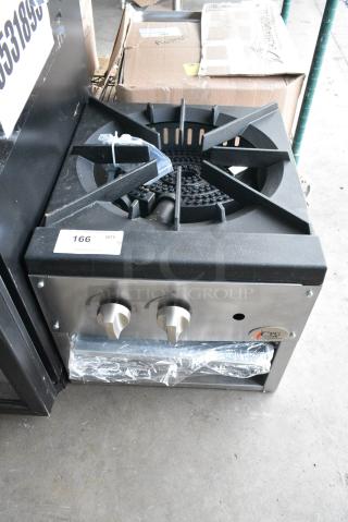BRAND NEW SCRATCH AND DENT! Cooking Performance Group CPG 351CPGSP18N Stainless Steel Commercial Natural Gas Stock Pot Range - 80,000 BTU.