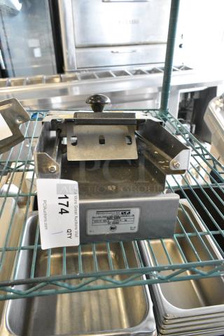 Prince Castle 970-A Stainless Steel Commercial Countertop Bagel Saber / Bagel Slicer.