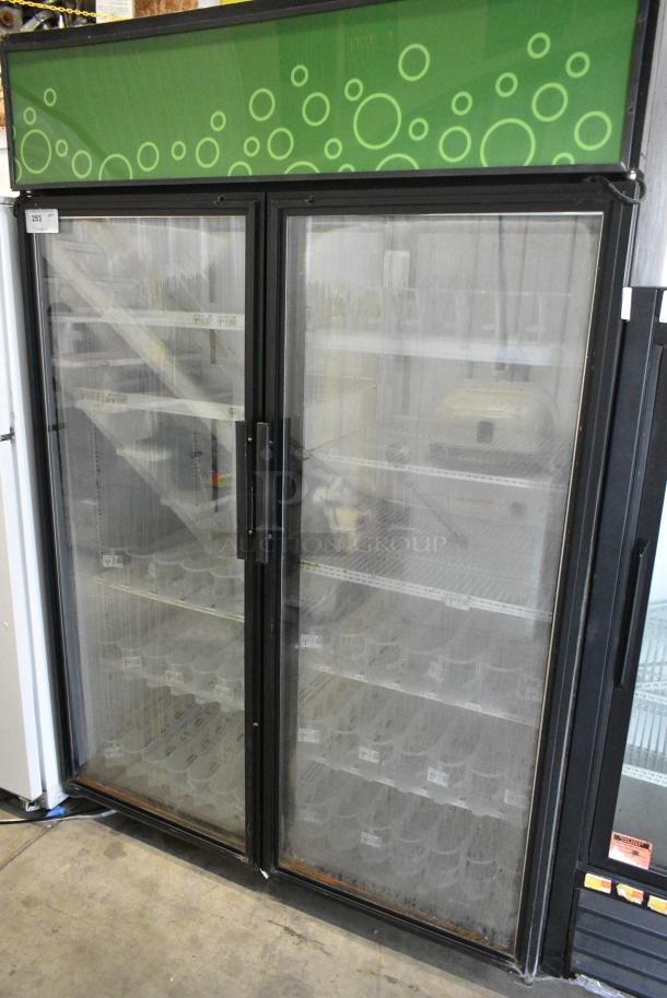 True GDM-52TM-RL-LD Metal Commercial 2 Door Reach In Cooler Merchandiser w/ Poly Coated Racks. 115 Volts, 1 Phase. Tested and Working! - Image 1 of 4