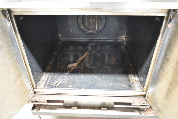 Blodgett Zephaire Stainless Steel Commercial Electric Powered Full Size Convection Oven w/ Solid Doors and Thermostatic Controls. 208-240 Volts. - Image 4 of 4