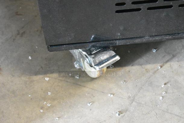 Avantco 193GD4C15HCB Metal Commercial Black 4-Sided Glass Refrigerated Display Case Merchandiser. See Pictures for Broken Glass. 110-120 Volts, 1 Phase. Tested and Does Not Power On - Image 3 of 5