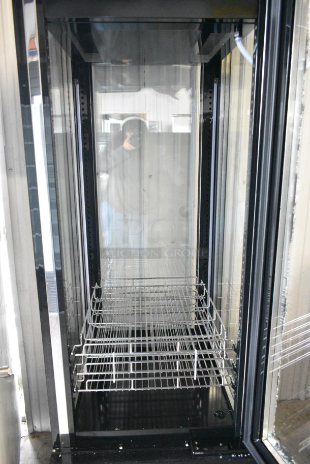 Avantco 193GD4C15HCB Metal Commercial Black 4-Sided Glass Refrigerated Display Case Merchandiser. See Pictures for Broken Glass. 110-120 Volts, 1 Phase. Tested and Does Not Power On - Image 4 of 5
