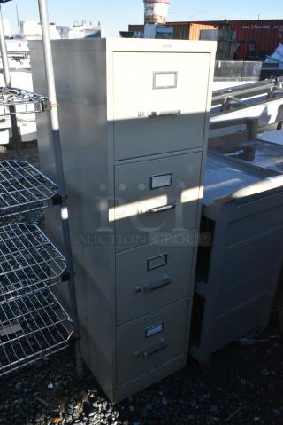 Metal 4 Drawer Filing Cabinet.