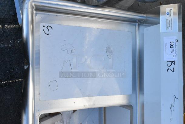 BRAND NEW SCRATCH AND DENT! Steelton 522CS11818L Stainless Steel Commercial Single Bay Sink w/ Left Side Drain Board. No Legs. Bay 18x18x12. Drain Board 16x20 - Image 2 of 4