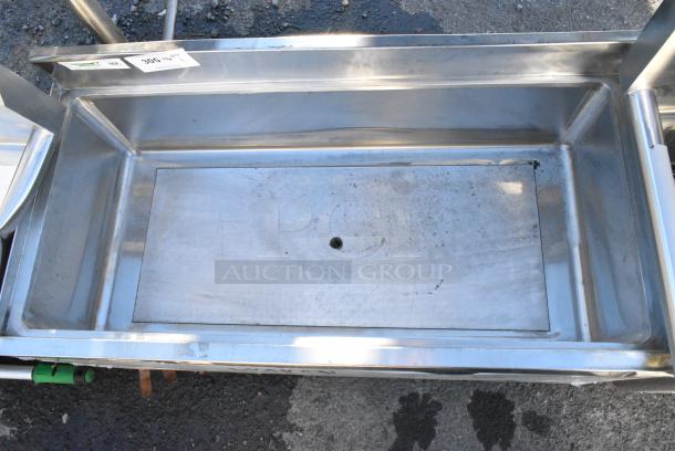 BRAND NEW SCRATCH AND DENT! Regency 600IB1836CP Stainless Steel Ice Bin w/ Cold Plate. No Legs. - Image 2 of 3