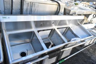 BRAND NEW SCRATCH AND DENT! Regency 600S3151515R Stainless Steel 3 Bay Sink w/ Right Side Drain Board. No Legs. Bays 15x15x12. Drain Boards 12x15