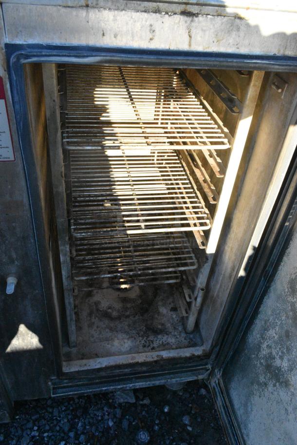 2017 Alto Shaam CTP10-10E Stainless Steel Commercial Electric Powered Combi Convection Oven. 208-240 Volts, 3 Phase . - Image 4 of 6