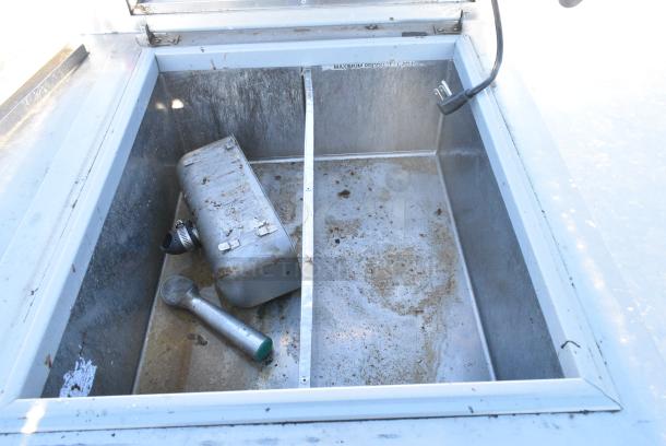 Stainless Steel Commercial Table w/ Silver King Drop In, Sink and Cut Out. - Image 5 of 8