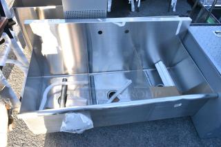 BRAND NEW SCRATCH AND DENT! Stainless Steel 3 Bay Sink.