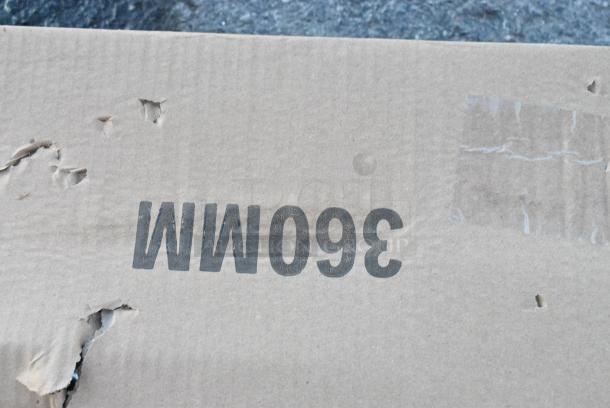 BRAND NEW SCRATCH AND DENT! Regency 600IB1824 Stainless Steel Ice Bin. - Image 3 of 6