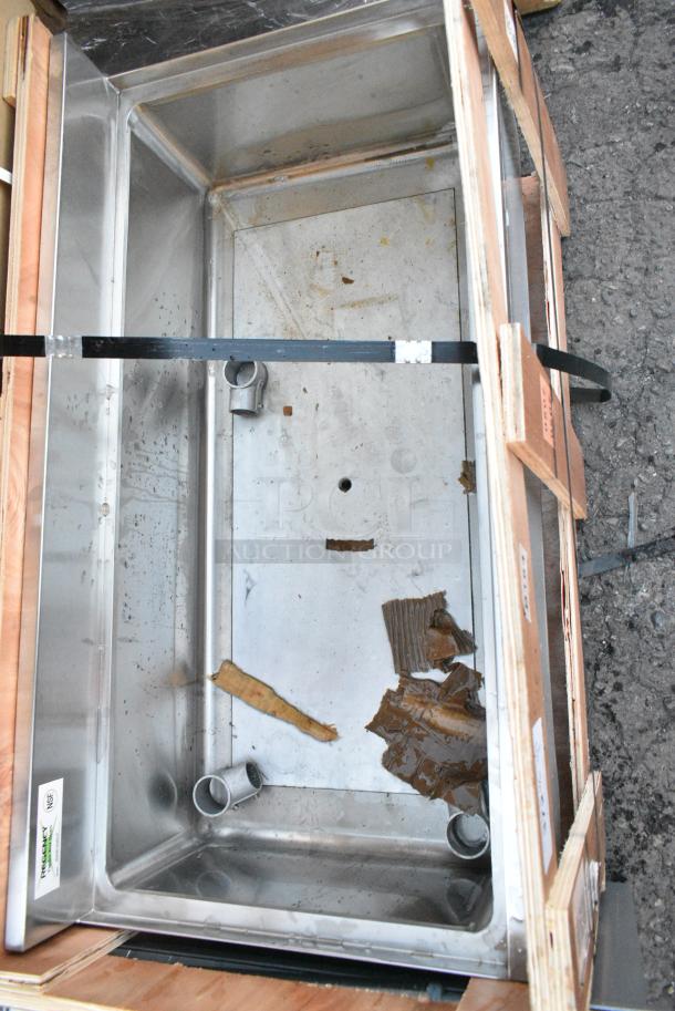 BRAND NEW SCRATCH AND DENT! Regency 600IB1836CP Stainless Steel Ice Bin w/ Cold Plate. - Image 4 of 5