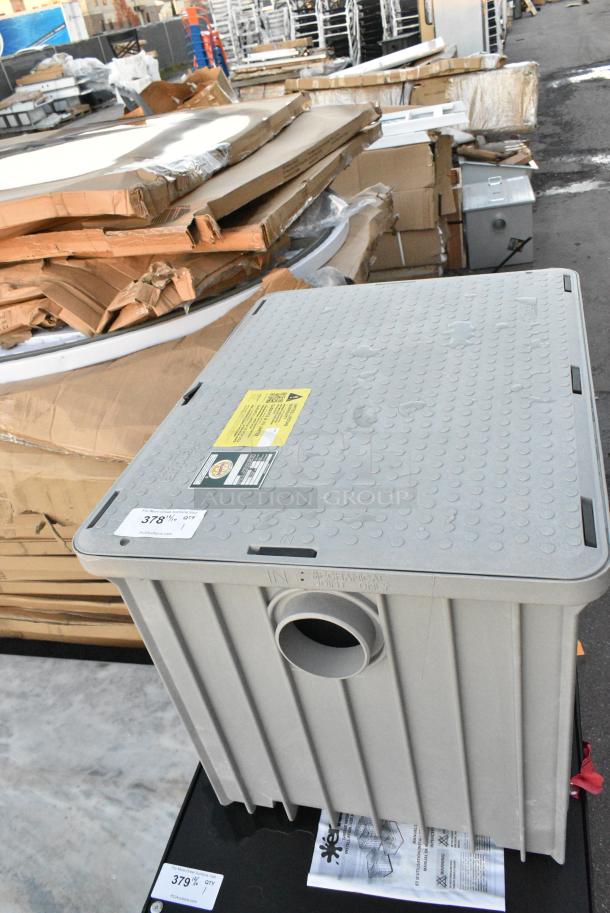 BRAND NEW SCRATCH AND DENT! Canplas 8950A01(S) Commercial Grease Trap. - Image 2 of 3