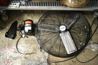 VF-30WLFO Metal Fan. In 2 Pieces.