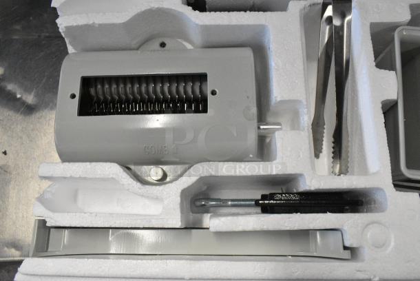 BRAND NEW SCRATCH AND DENT! Backyard Pro 554BSMT31 Butcher Series 31-Blade Manual Meat Tenderizer with Two Legs and Clamps - Image 6 of 7