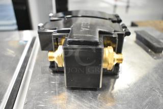 BRAND NEW SCRATCH AND DENT! 26A590TFLGHGMHDF Delta Faucet 590-TFLGHGMHDF Deck Mount Electronic Lavatory Touchless Faucet with Vandal-Resistant 0.5 GPM Aerator and H2Optics Technology