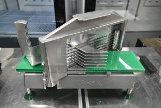 BRAND NEW SCRATCH AND DENT! 181TSXL38 Garde XL TSXL38 3/8" Serrated Blade Tomato Slicer