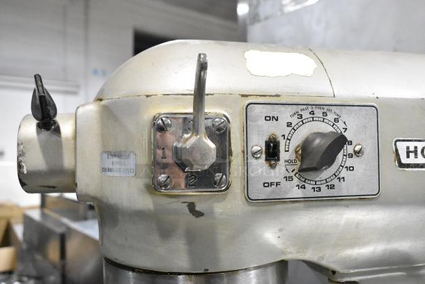 Hobart A 200 T Metal Commercial Countertop 20 Quart Planetary Dough Mixer. 115 Volts, 1 Phase. Tested and Working! - Image 3 of 4