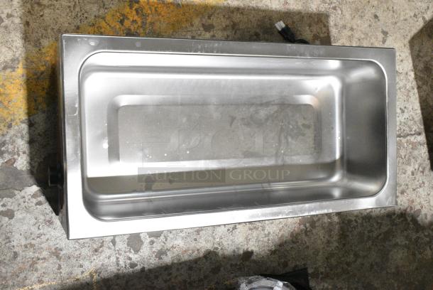 IN ORIGINAL BOX! Avantco 177W43 Stainless Steel Commercial Countertop Food Warmer. 120 Volts, 1 Phase. - Image 4 of 5
