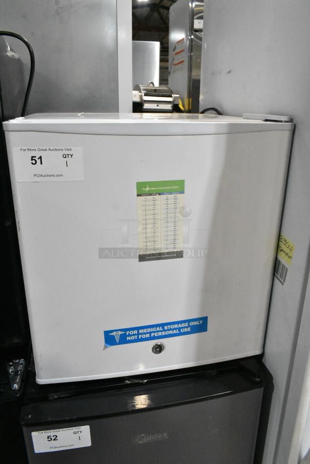 Accucold FS24L Metal Mini Cooler. 115 Volts, 1 Phase. Tested and Working! - Image 1 of 5