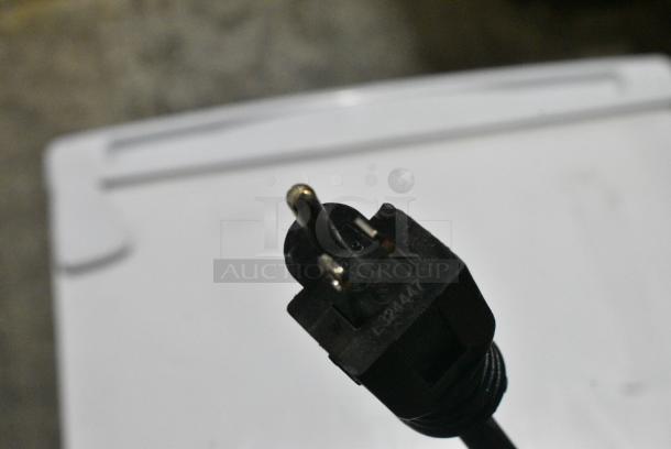 Accucold FS24L Metal Mini Cooler. 115 Volts, 1 Phase. Tested and Working! - Image 4 of 5