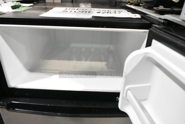 Galanz GL31S5E Metal Mini Cooler w/ Freezer. 115 Volts, 1 Phase. Tested and Working! - Image 3 of 7