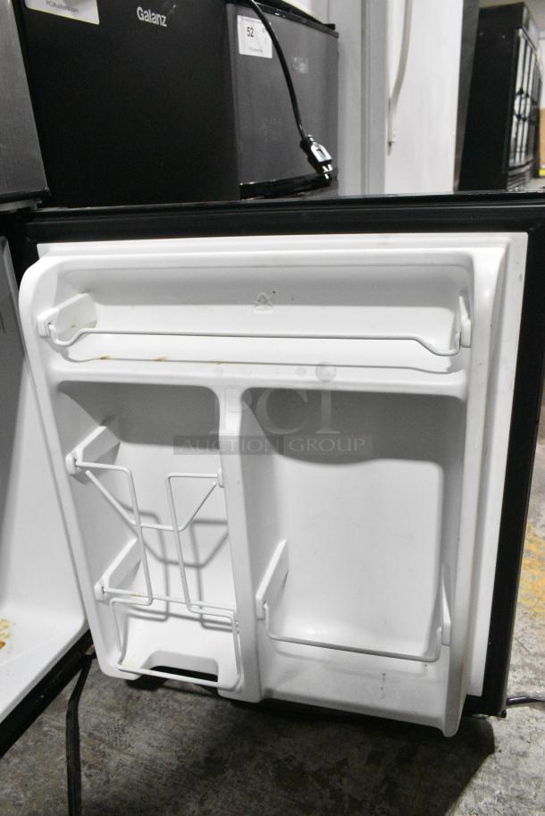 Galanz GL31S5E Metal Mini Cooler w/ Freezer. 115 Volts, 1 Phase. Tested and Working! - Image 6 of 7