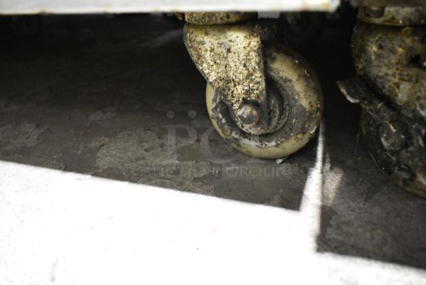 Stainless Steel Commercial Natural Gas Powered 6 Burner Range w/ Oven, Over Shelf and Back Splash on Commercial Casters. - Image 5 of 9