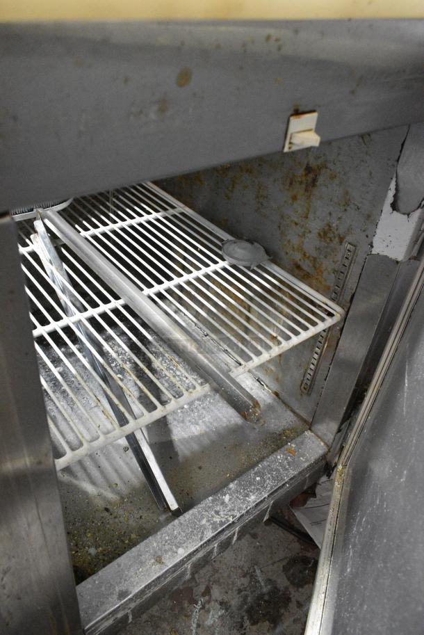 2016 Leader LM48 S/C Stainless Steel Commercial Prep Table w/ Sneeze Guard on Commercial Casters. 115 Volts, 1 Phase. Tested and Working! - Image 3 of 6