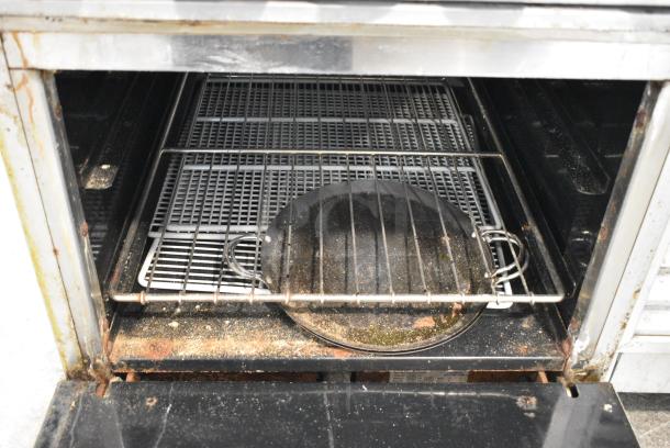 American Range Stainless Steel Commercial Natural Gas Powered 4 Burner Range w/ Oven, Over Shelf and Back Splash on Commercial Casters. - Image 6 of 13