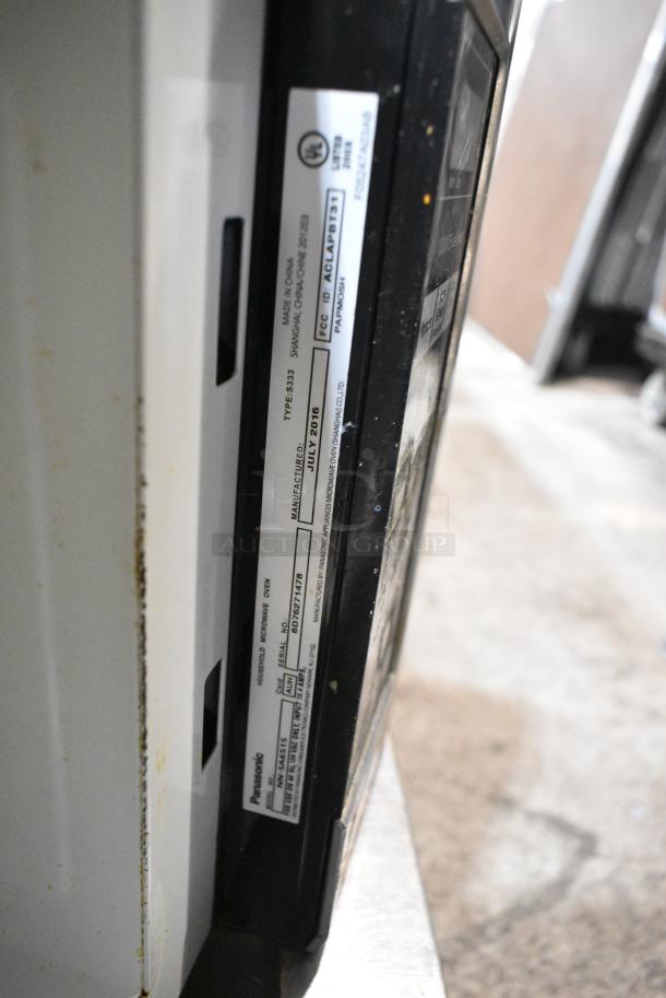 2016 Panasonic NN-SA651S Stainless Steel Countertop Microwave Oven. 120 Volts, 1 Phase. - Image 5 of 6